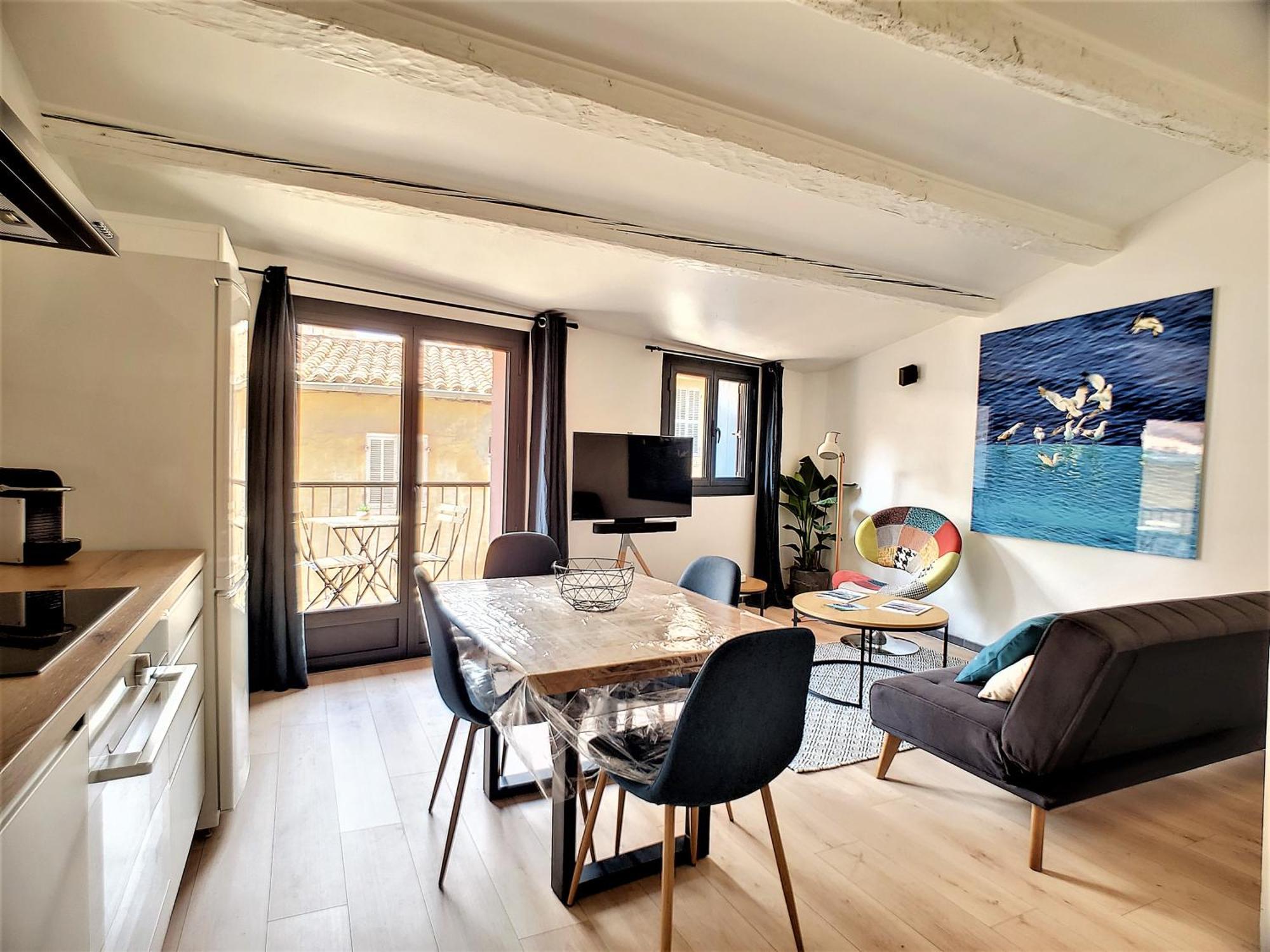 Un Balcon, Au Coeur Du Village Appartement *